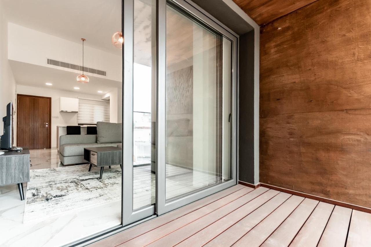 Silver House Boutique Apartment Пафос Екстериор снимка