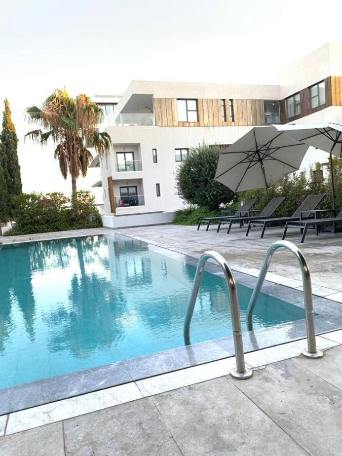 Silver House Boutique Apartment Пафос Екстериор снимка